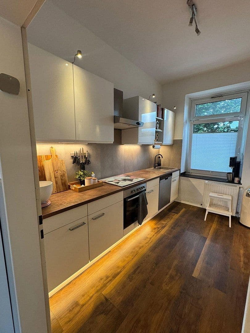 Pronájem bytu 3+1 92 m², Walder Straße 63, Hilden, Severní Porýní-Vestfálsko Pronájem bytu 3+1 92 m², Walder Straße 63, Hilden, Severní Porýní-Vestfálsko