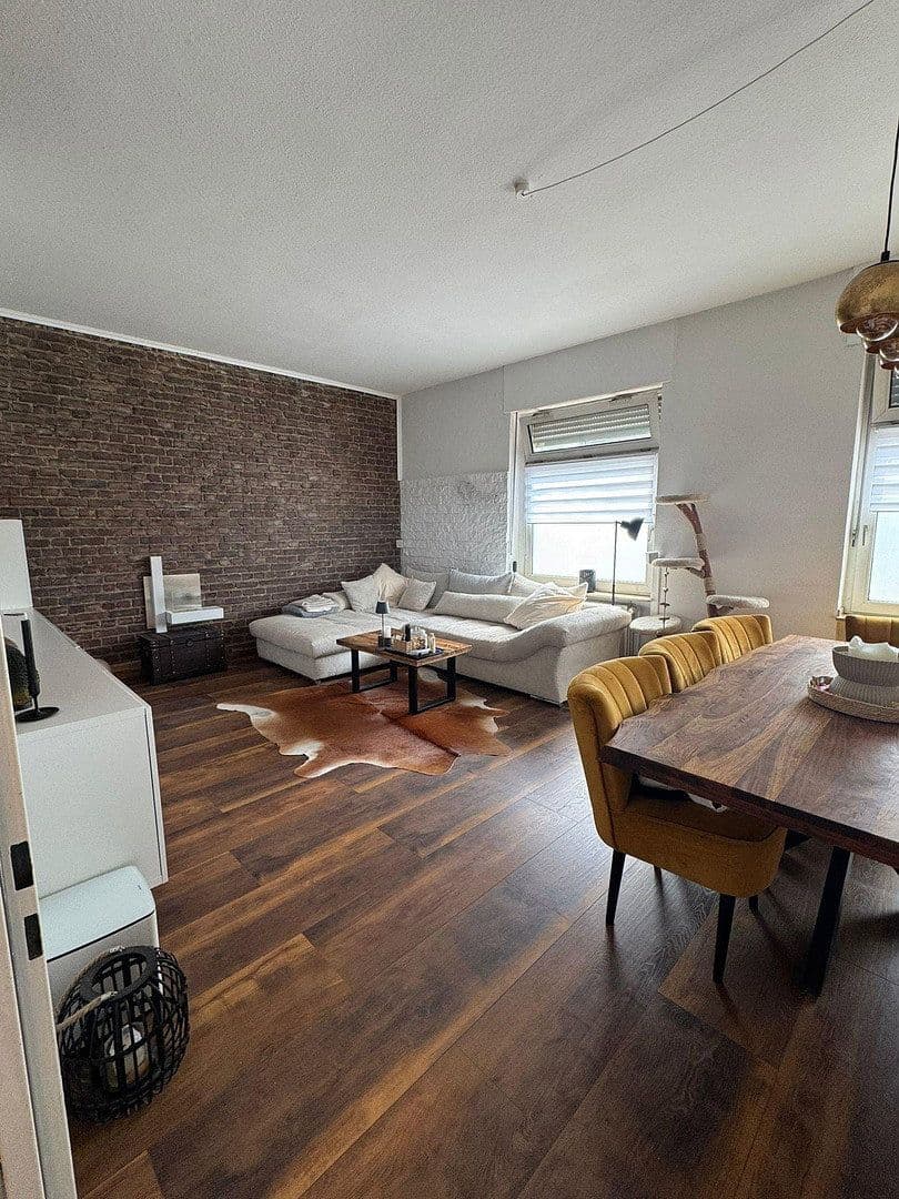 Pronájem bytu 3+1 92 m², Walder Straße 63, Hilden, Severní Porýní-Vestfálsko Pronájem bytu 3+1 92 m², Walder Straße 63, Hilden, Severní Porýní-Vestfálsko