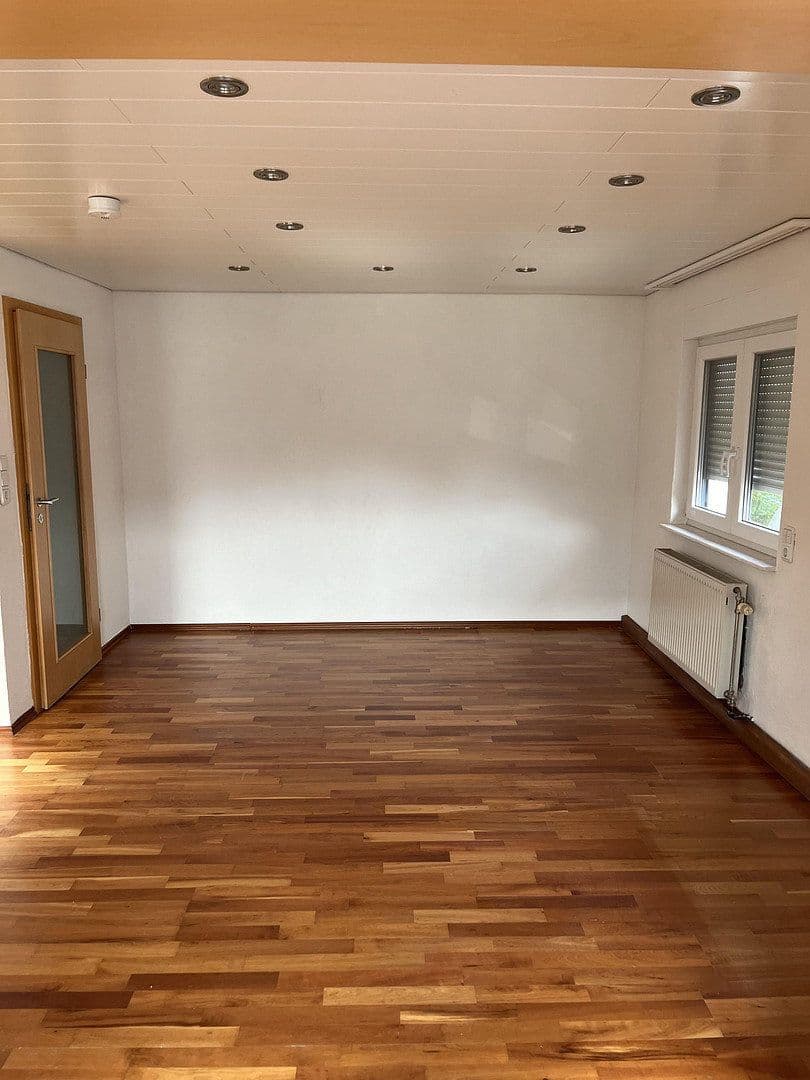 Prodej domu 200 m², pozemek 688 m², Pfalzring 30, Mutterstadt, Porýní-Falc Prodej domu 200 m², pozemek 688 m², Pfalzring 30, Mutterstadt, Porýní-Falc