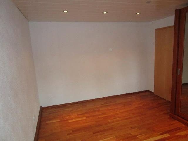 Prodej domu 200 m², pozemek 688 m², Pfalzring 30, Mutterstadt, Porýní-Falc Prodej domu 200 m², pozemek 688 m², Pfalzring 30, Mutterstadt, Porýní-Falc