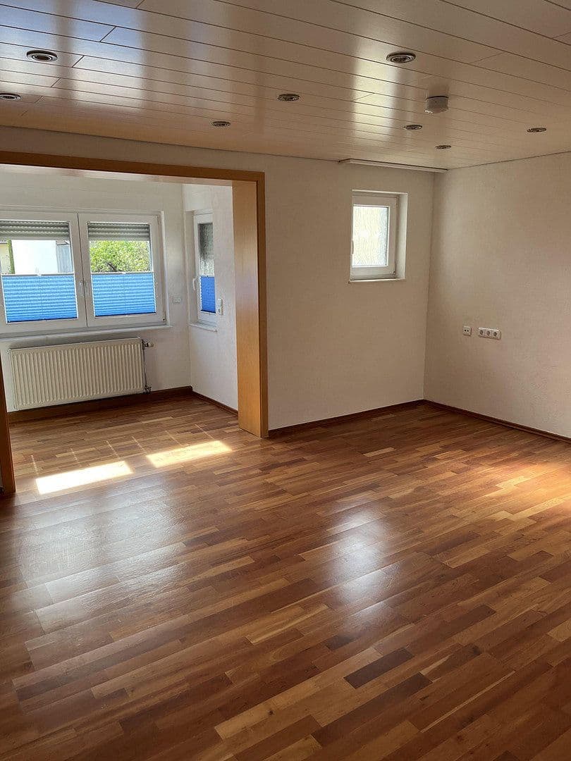 Prodej domu 200 m², pozemek 688 m², Pfalzring 30, Mutterstadt, Porýní-Falc Prodej domu 200 m², pozemek 688 m², Pfalzring 30, Mutterstadt, Porýní-Falc