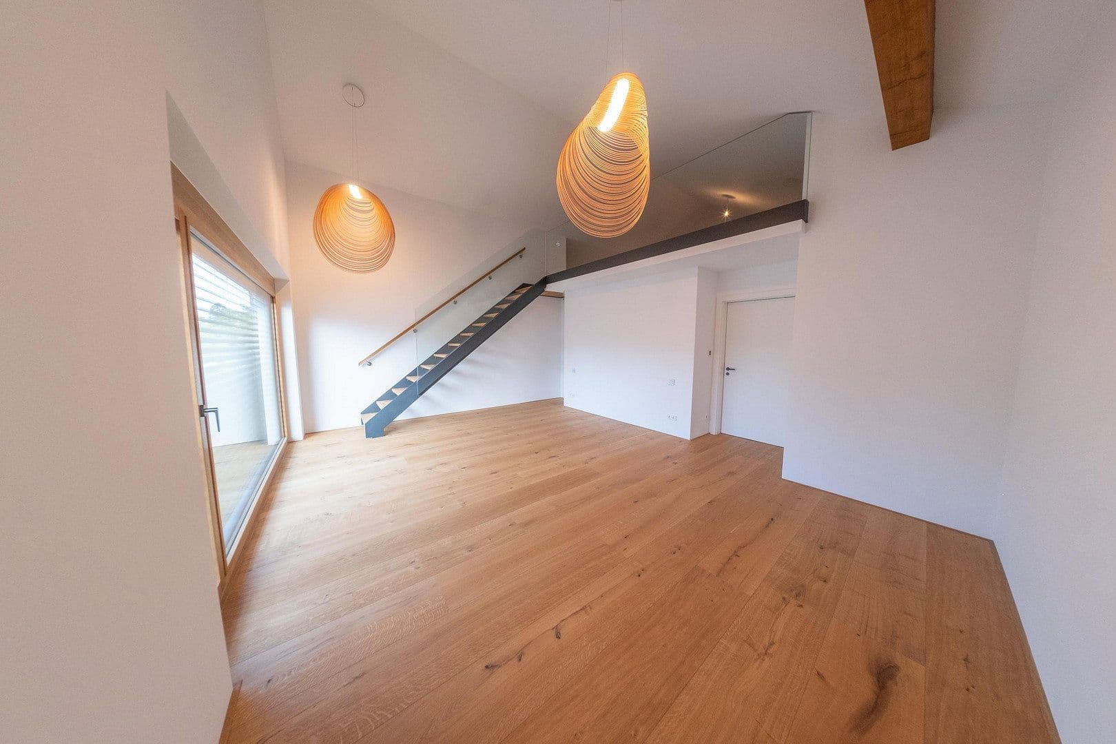 Prodej domu 260 m², pozemek 1.080 m², Karlsruhe, Bádensko-Württembersko Prodej domu 260 m², pozemek 1.080 m², Karlsruhe, Bádensko-Württembersko