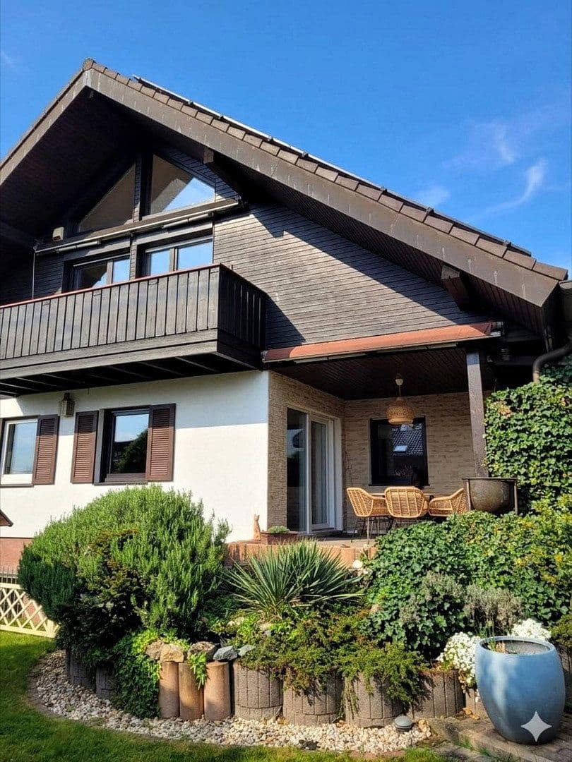 Prodej domu 202 m², pozemek 605 m², Seeheim-Jugenheim, Hessen Prodej domu 202 m², pozemek 605 m², Seeheim-Jugenheim, Hessen