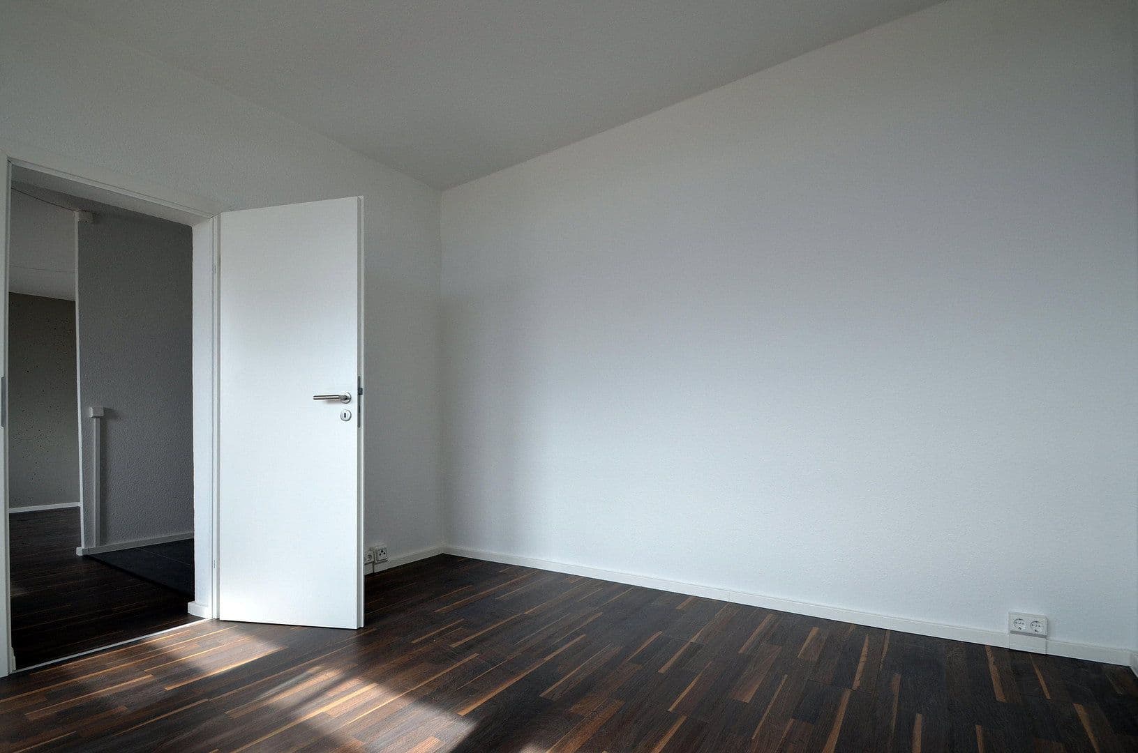 Pronájem bytu 3+1 57 m², Rigaer Strasse 1, Halle (Saale), Sasko-Anhaltsko Pronájem bytu 3+1 57 m², Rigaer Strasse 1, Halle (Saale), Sasko-Anhaltsko