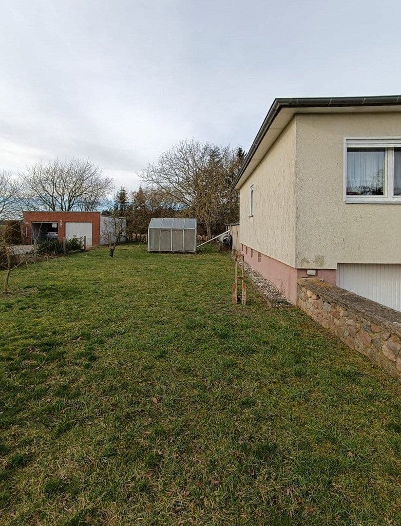 Prodej domu 96 m², pozemek 2.179 m², Uckerland, Braniborsko Prodej domu 96 m², pozemek 2.179 m², Uckerland, Braniborsko