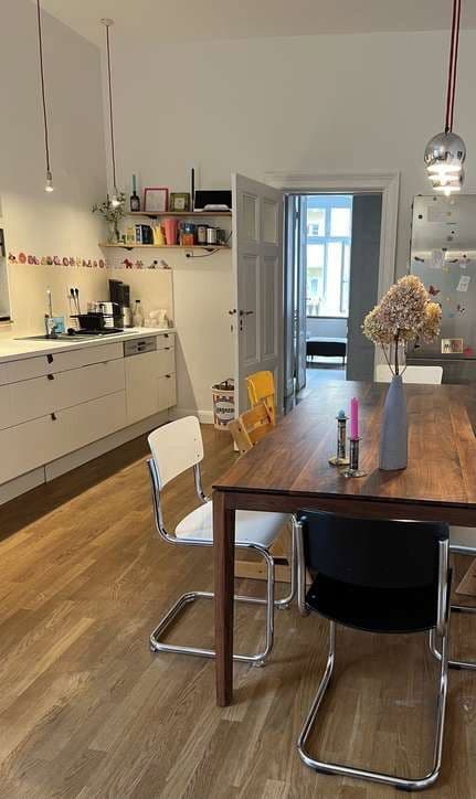 Prodej bytu 4+1 130 m², Berlin, Berlín Prodej bytu 4+1 130 m², Berlin, Berlín