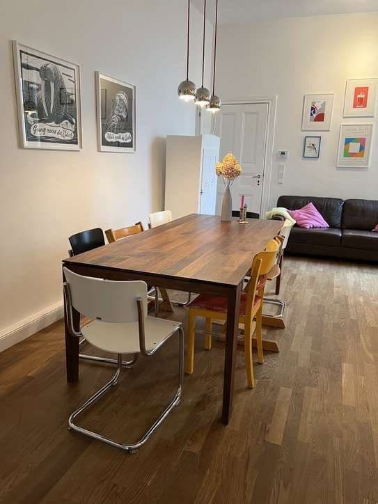 Prodej bytu 4+1 130 m², Berlin, Berlín Prodej bytu 4+1 130 m², Berlin, Berlín