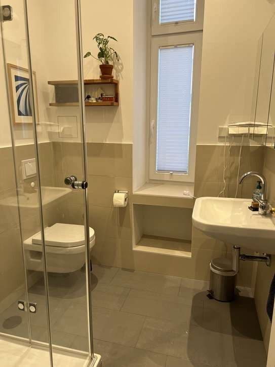 Prodej bytu 4+1 130 m², Berlin, Berlín Prodej bytu 4+1 130 m², Berlin, Berlín