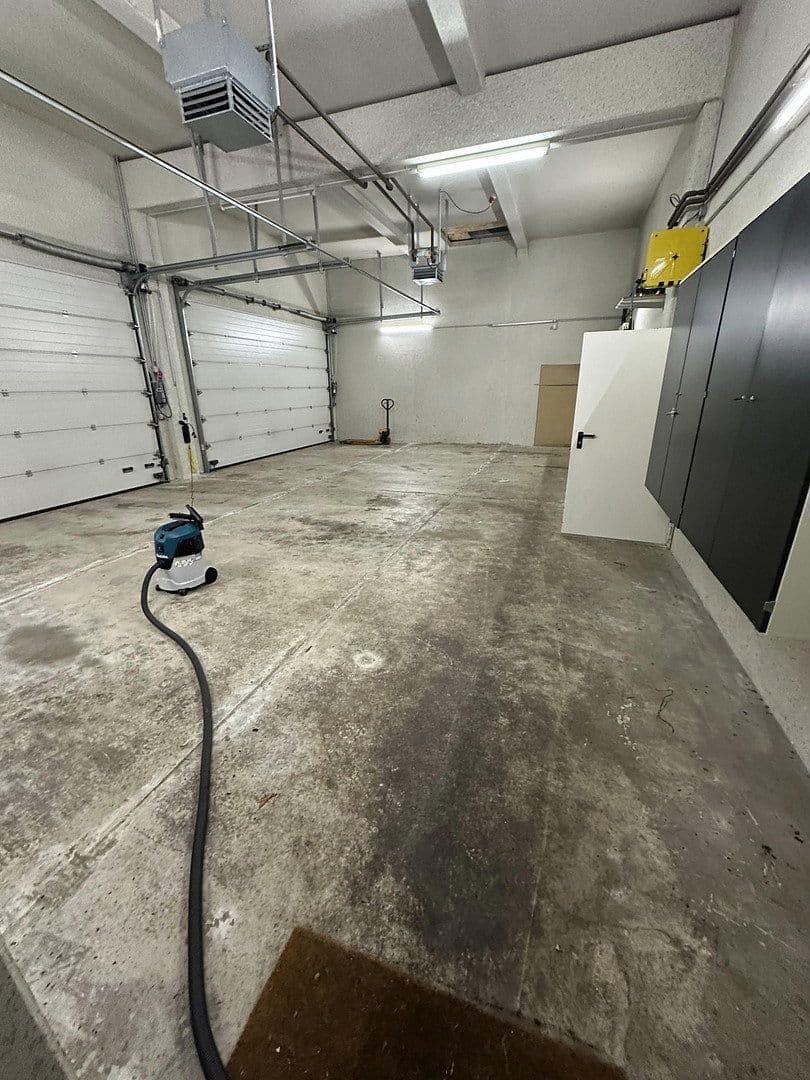 Prodej nebytového prostoru 1.000 m², Steinfurt, Severní Porýní-Vestfálsko Prodej nebytového prostoru 1.000 m², Steinfurt, Severní Porýní-Vestfálsko