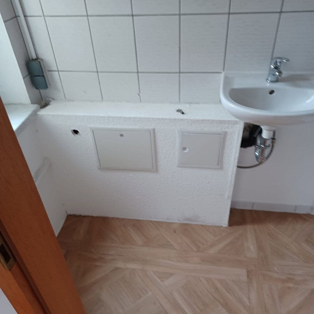 Pronájem bytu 2+1 47 m², Wittenerstr. 56, Wuppertal, Severní Porýní-Vestfálsko Pronájem bytu 2+1 47 m², Wittenerstr. 56, Wuppertal, Severní Porýní-Vestfálsko