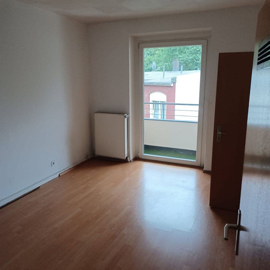 Pronájem bytu 2+1 47 m², Wittenerstr. 56, Wuppertal, Severní Porýní-Vestfálsko Pronájem bytu 2+1 47 m², Wittenerstr. 56, Wuppertal, Severní Porýní-Vestfálsko
