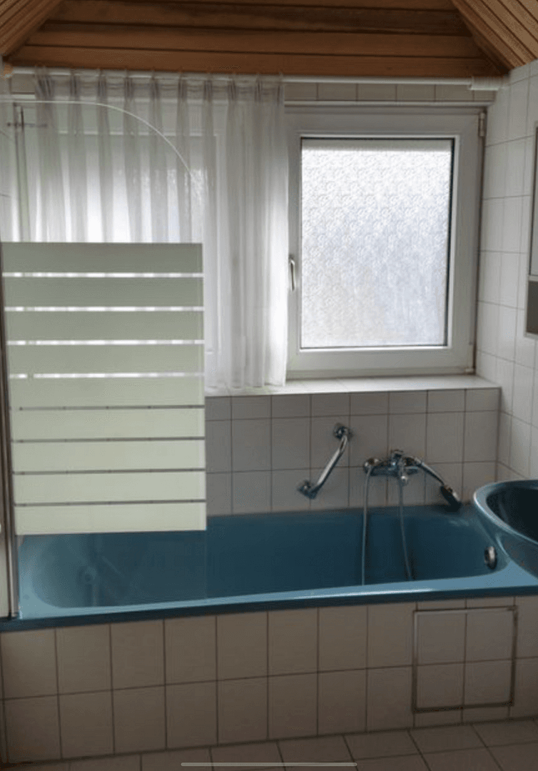 Pronájem bytu 2+1 50 m², Künzelsau, Bádensko-Württembersko Pronájem bytu 2+1 50 m², Künzelsau, Bádensko-Württembersko