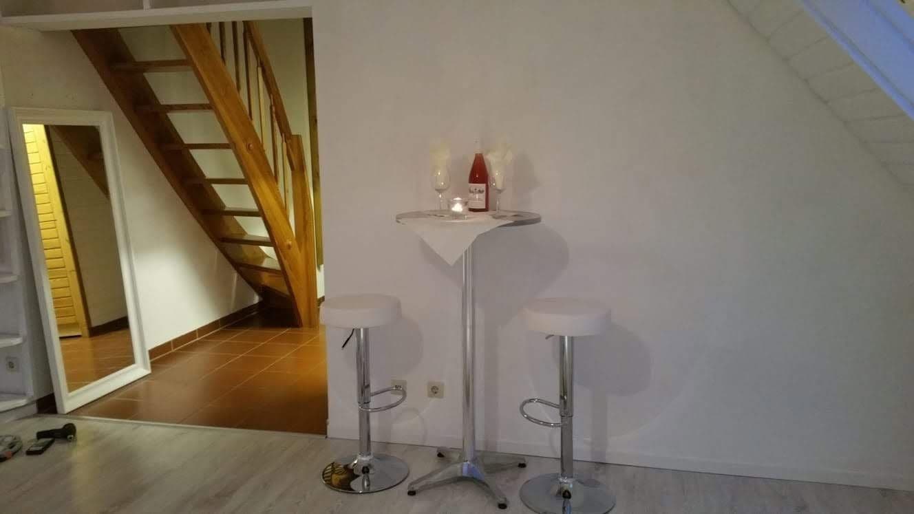 Pronájem bytu 2+1 50 m², Künzelsau, Bádensko-Württembersko Pronájem bytu 2+1 50 m², Künzelsau, Bádensko-Württembersko