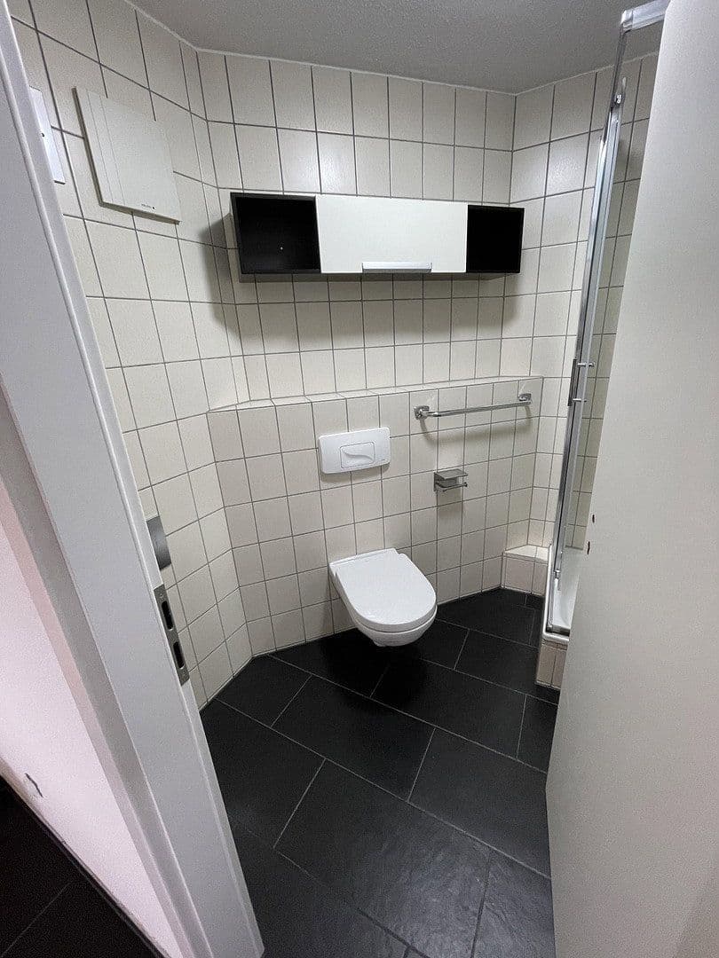 Pronájem bytu 1+1 33 m², Aalener str 18, Leonberg, Bádensko-Württembersko Pronájem bytu 1+1 33 m², Aalener str 18, Leonberg, Bádensko-Württembersko