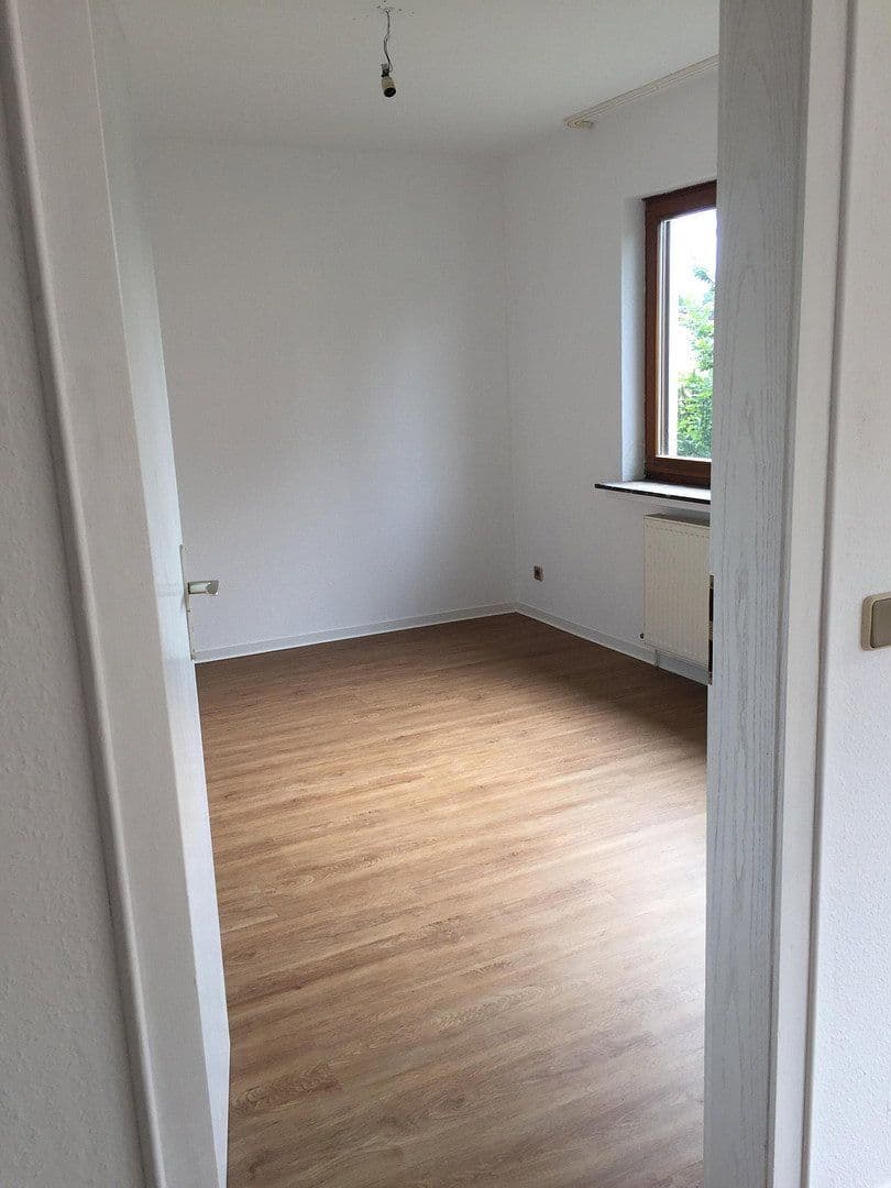 Pronájem bytu 4+1 100 m², Eickumer Str. 35, Bielefeld, Severní Porýní-Vestfálsko Pronájem bytu 4+1 100 m², Eickumer Str. 35, Bielefeld, Severní Porýní-Vestfálsko