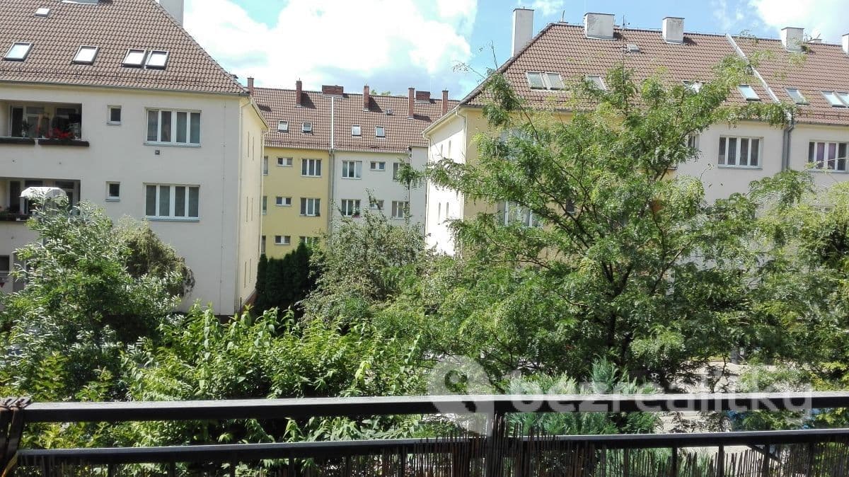Pronájem bytu 1+kk 28 m², bratří Žůrků, Brno, Jihomoravský kraj Pronájem bytu 1+kk 28 m², bratří Žůrků, Brno, Jihomoravský kraj