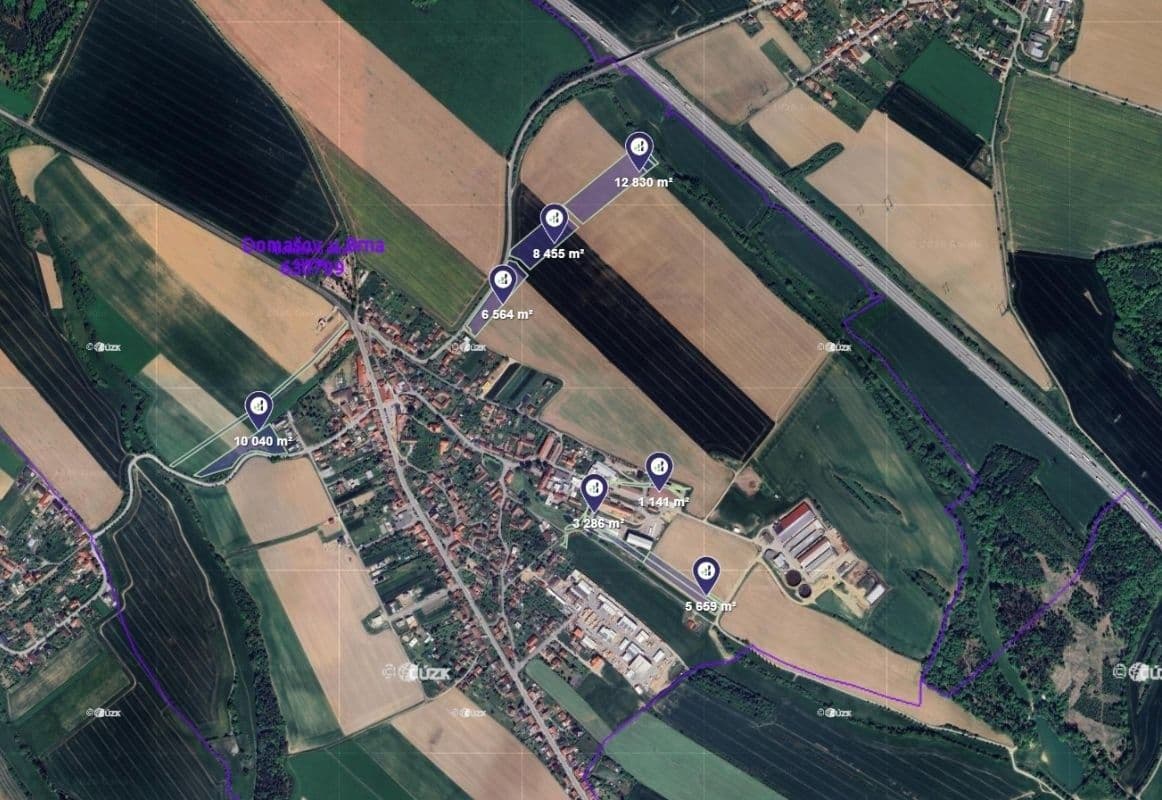 Prodej pozemku 24.424 m², Domašov, Jihomoravský kraj Prodej pozemku 24.424 m², Domašov, Jihomoravský kraj