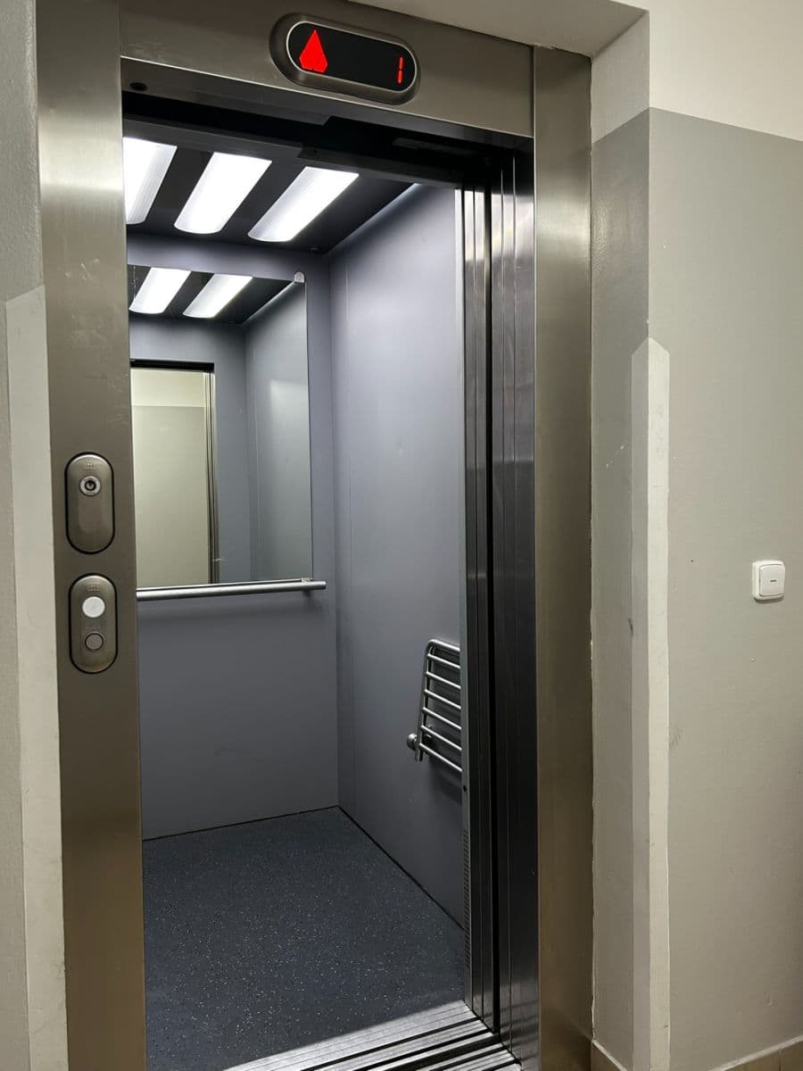 Prodej bytu 1+kk 60 m², Vorařská, Praha, Praha Prodej bytu 1+kk 60 m², Vorařská, Praha, Praha