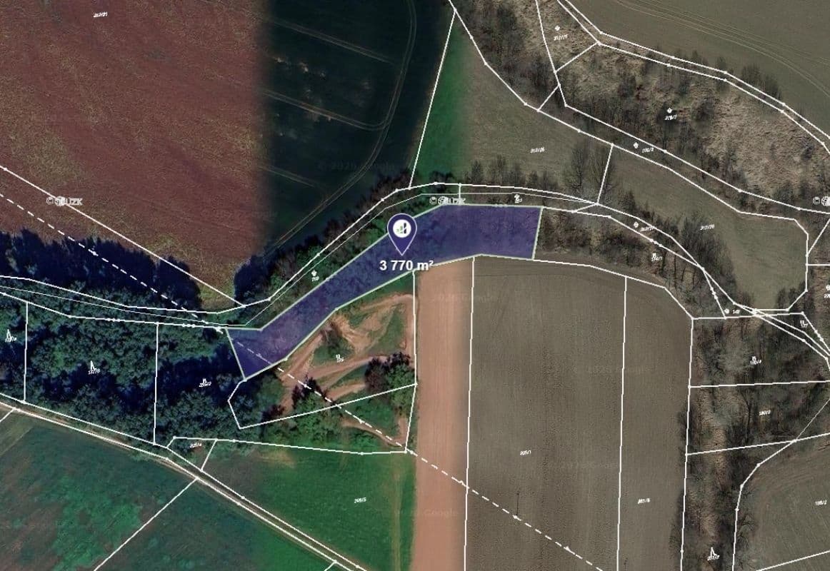 Prodej pozemku 3.770 m², Brňany, Ústecký kraj Prodej pozemku 3.770 m², Brňany, Ústecký kraj