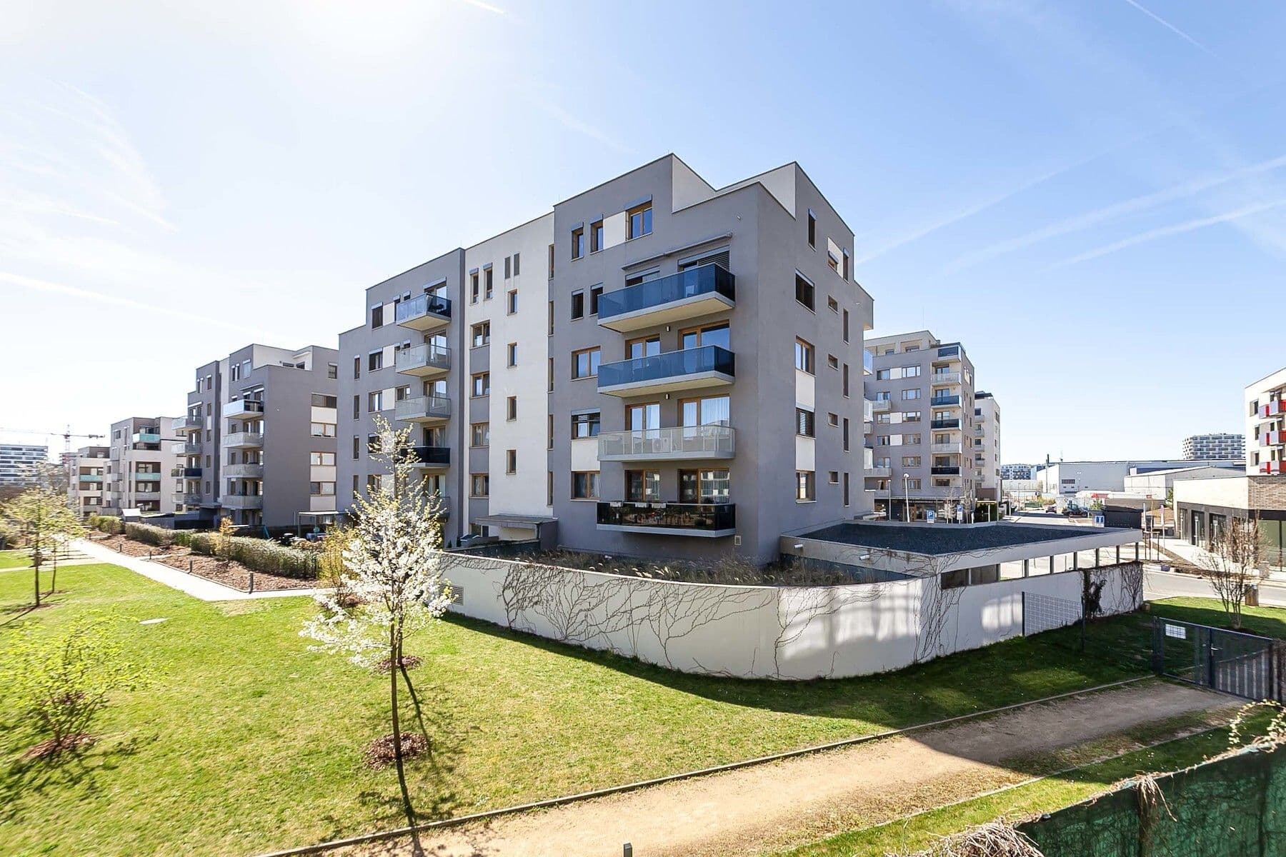 Prodej bytu 1+kk 32 m², Granitova, Praha, Praha Prodej bytu 1+kk 32 m², Granitova, Praha, Praha