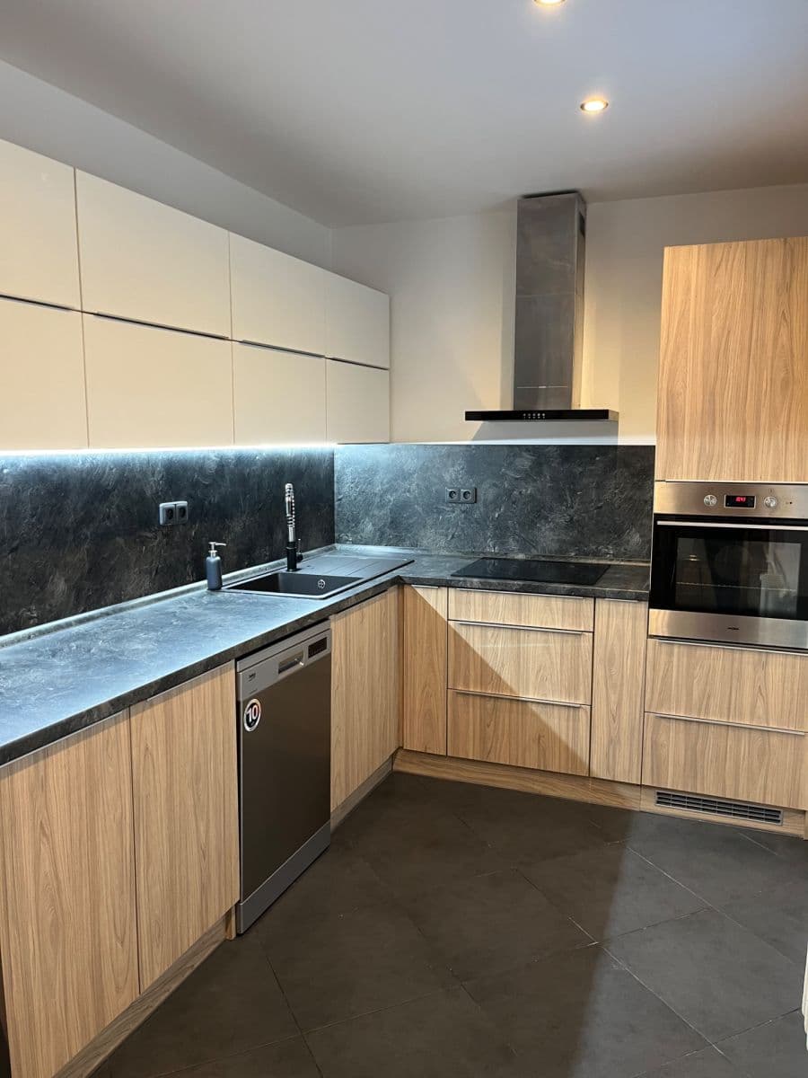 Pronájem bytu 2+kk 54 m², Sokolovská, Ostrava, Moravskoslezský kraj Pronájem bytu 2+kk 54 m², Sokolovská, Ostrava, Moravskoslezský kraj