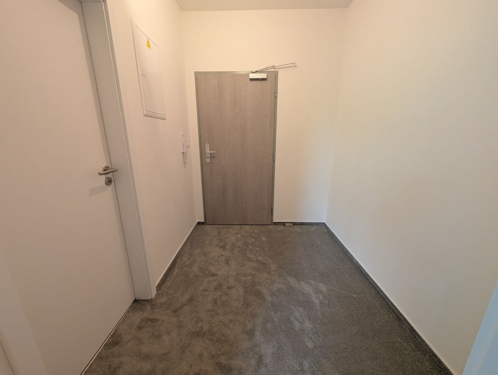 Pronájem bytu 1+kk 48 m², Gerstelova, Praha, Praha Pronájem bytu 1+kk 48 m², Gerstelova, Praha, Praha