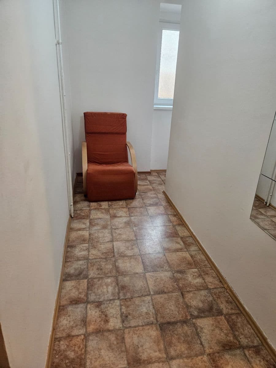 Pronájem bytu 2+1 56 m², Jilemnického, Pardubice, Pardubický kraj Pronájem bytu 2+1 56 m², Jilemnického, Pardubice, Pardubický kraj