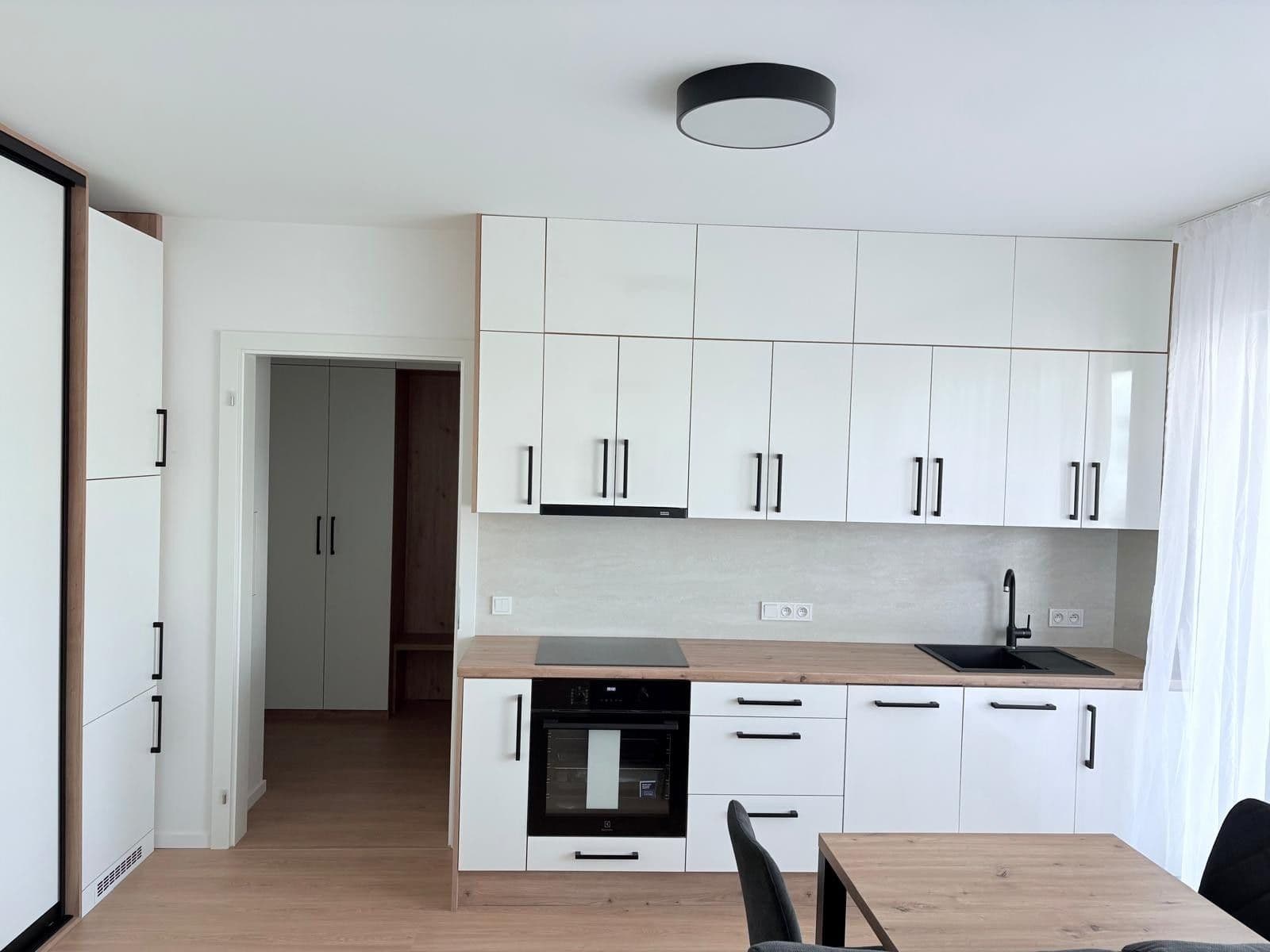 Pronájem bytu 1+kk 33 m², Tupolevova, Praha, Praha Pronájem bytu 1+kk 33 m², Tupolevova, Praha, Praha