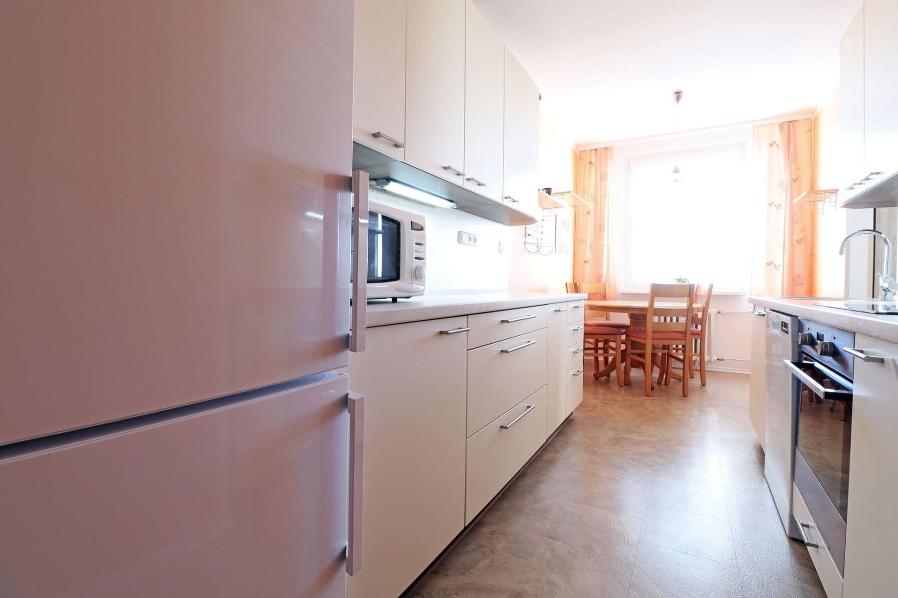 Pronájem bytu 3+1 68 m², Krynická, Praha, Praha Pronájem bytu 3+1 68 m², Krynická, Praha, Praha