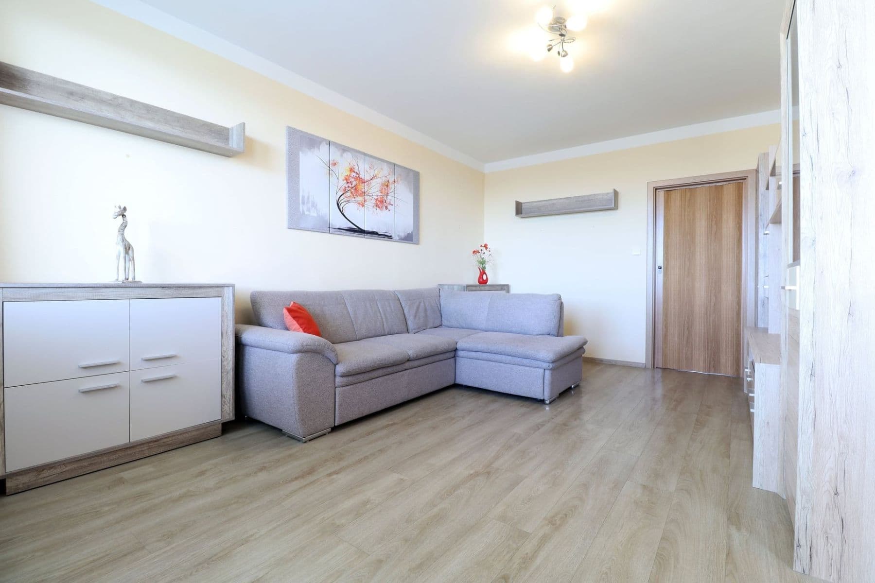 Pronájem bytu 3+1 68 m², Krynická, Praha, Praha Pronájem bytu 3+1 68 m², Krynická, Praha, Praha