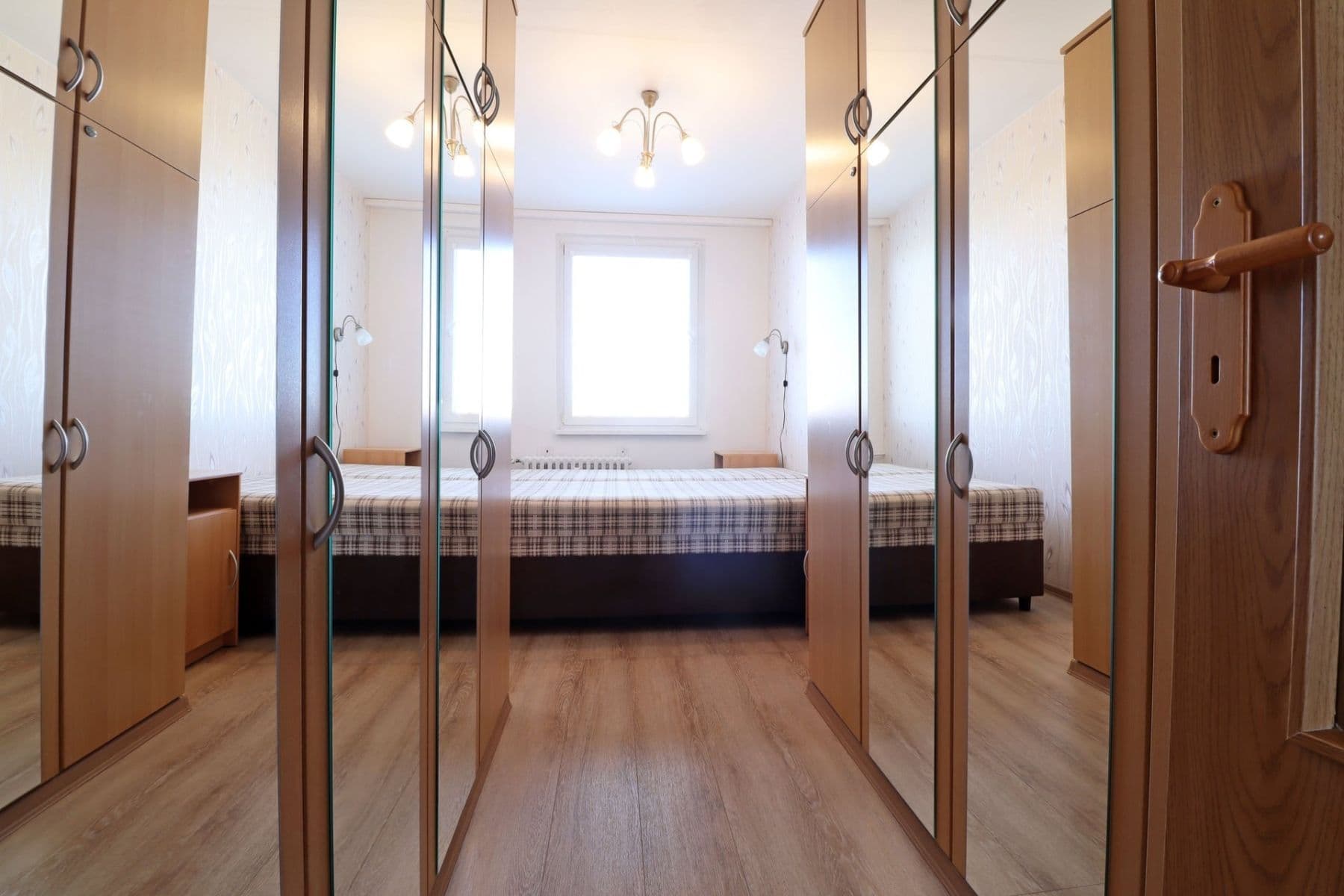 Pronájem bytu 3+1 68 m², Krynická, Praha, Praha Pronájem bytu 3+1 68 m², Krynická, Praha, Praha