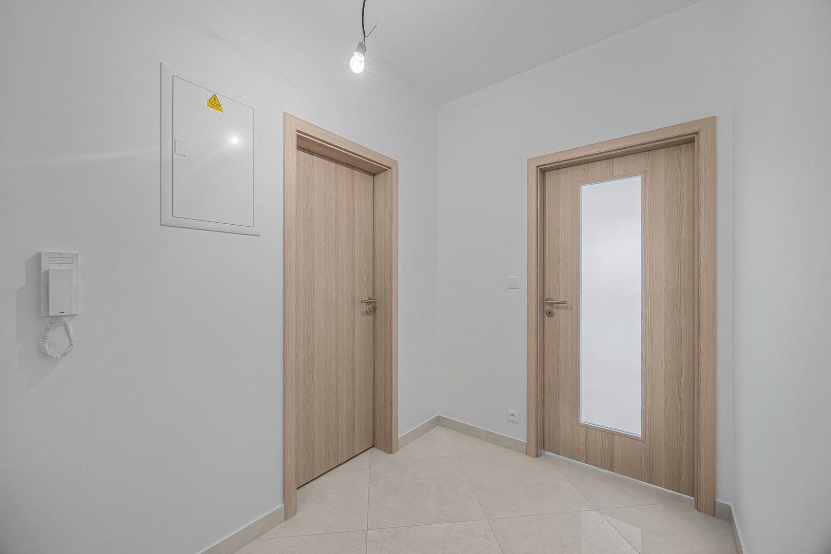 Pronájem bytu 1+kk 33 m², Gerstelova, Praha, Praha Pronájem bytu 1+kk 33 m², Gerstelova, Praha, Praha