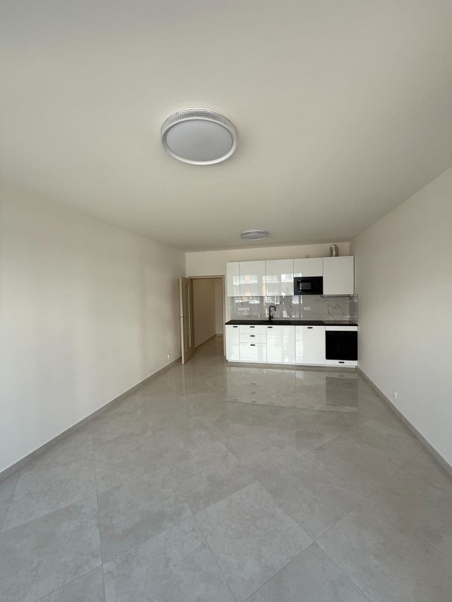 Pronájem bytu 1+kk 33 m², Gerstelova, Praha, Praha Pronájem bytu 1+kk 33 m², Gerstelova, Praha, Praha