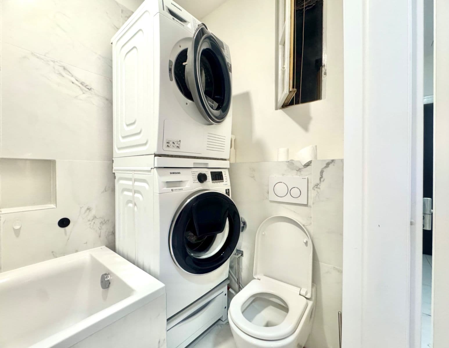 Prodej bytu 3+1 80 m², 5. května, Praha, Praha Prodej bytu 3+1 80 m², 5. května, Praha, Praha