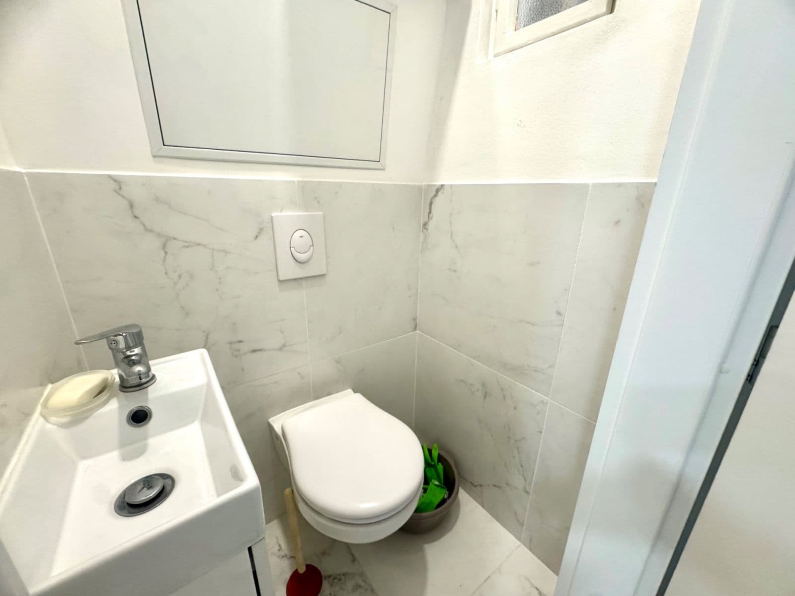 Prodej bytu 3+1 80 m², 5. května, Praha, Praha Prodej bytu 3+1 80 m², 5. května, Praha, Praha