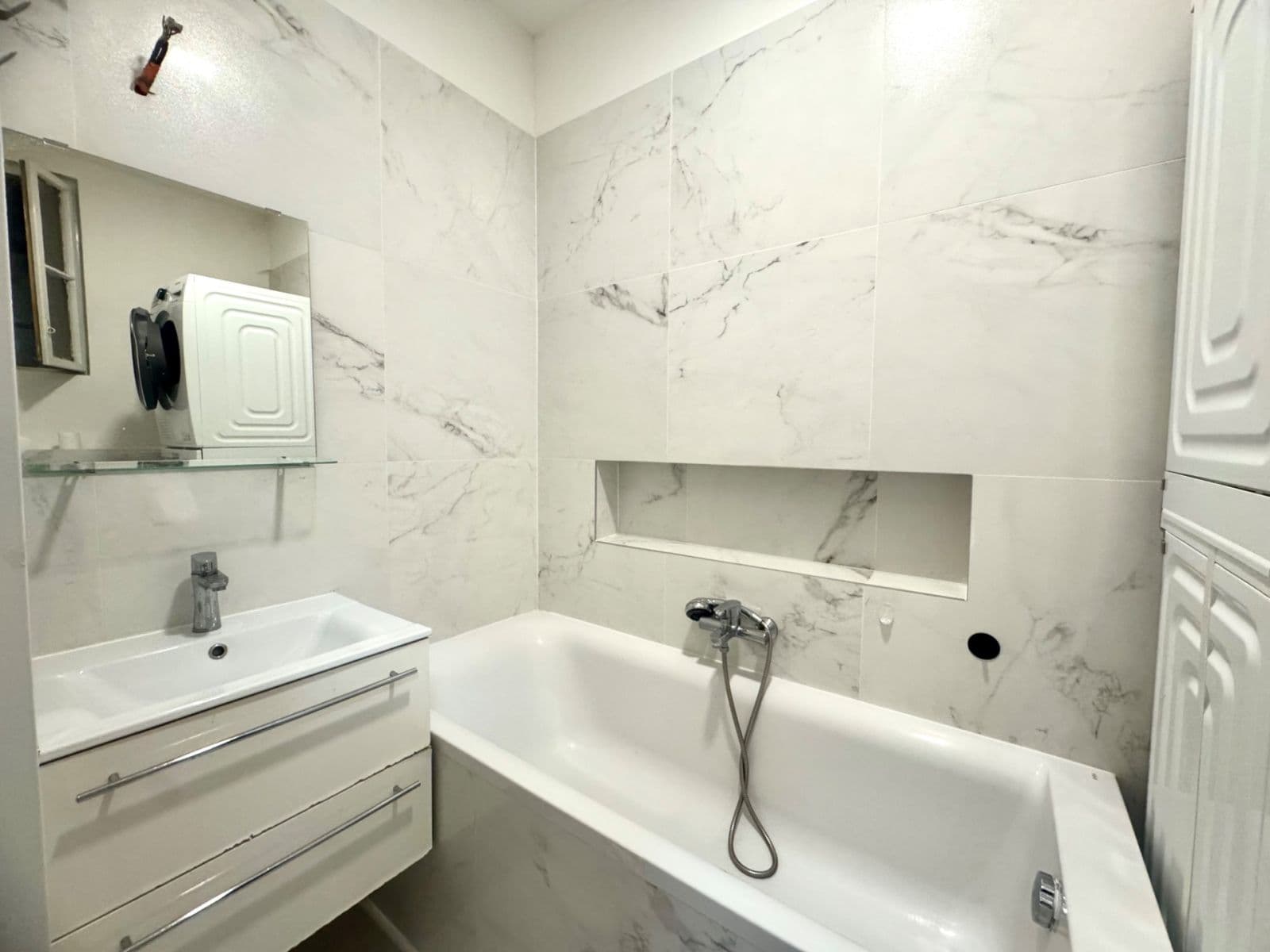 Prodej bytu 3+1 80 m², 5. května, Praha, Praha Prodej bytu 3+1 80 m², 5. května, Praha, Praha