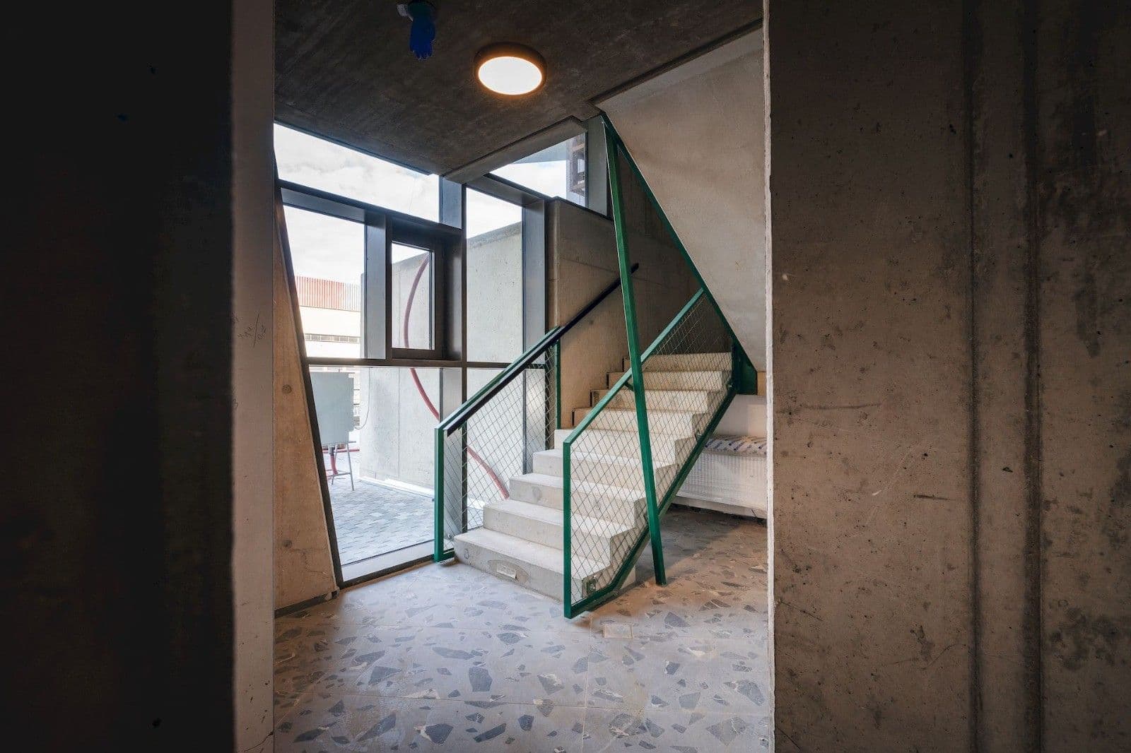 Pronájem bytu 2+kk 46 m², U Komína, Praha, Praha Pronájem bytu 2+kk 46 m², U Komína, Praha, Praha