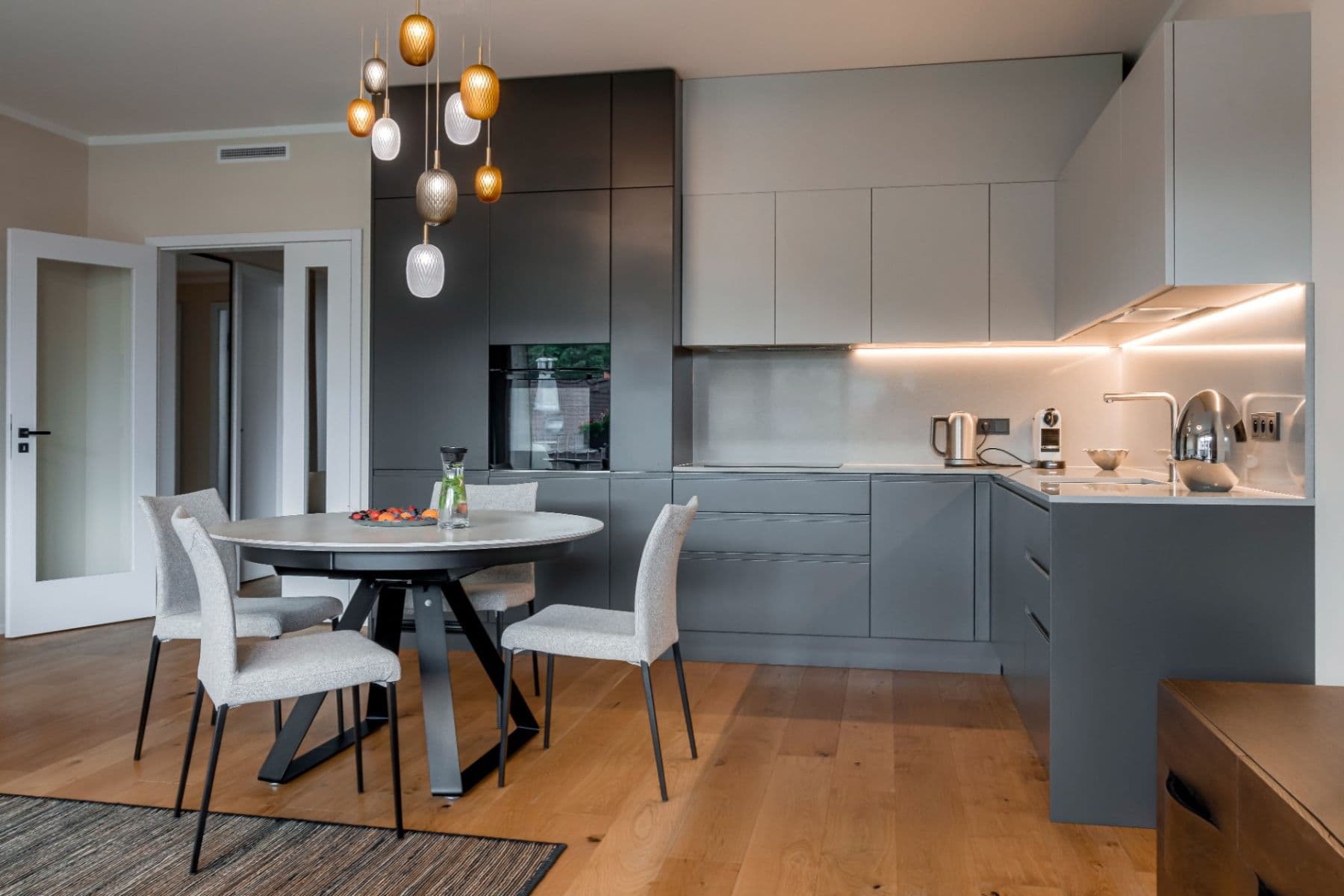 Prodej bytu 3+kk 79 m², Grafická, Praha, Praha Prodej bytu 3+kk 79 m², Grafická, Praha, Praha