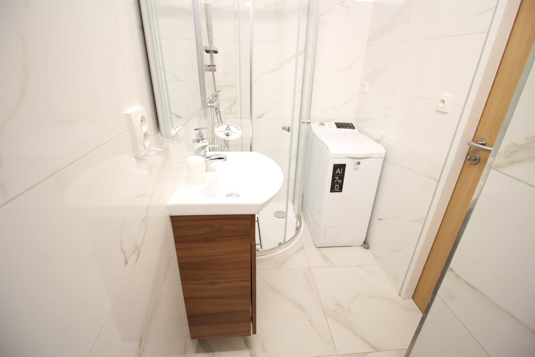 Pronájem bytu 2+kk 34 m², Vodičkova, Praha, Praha Pronájem bytu 2+kk 34 m², Vodičkova, Praha, Praha