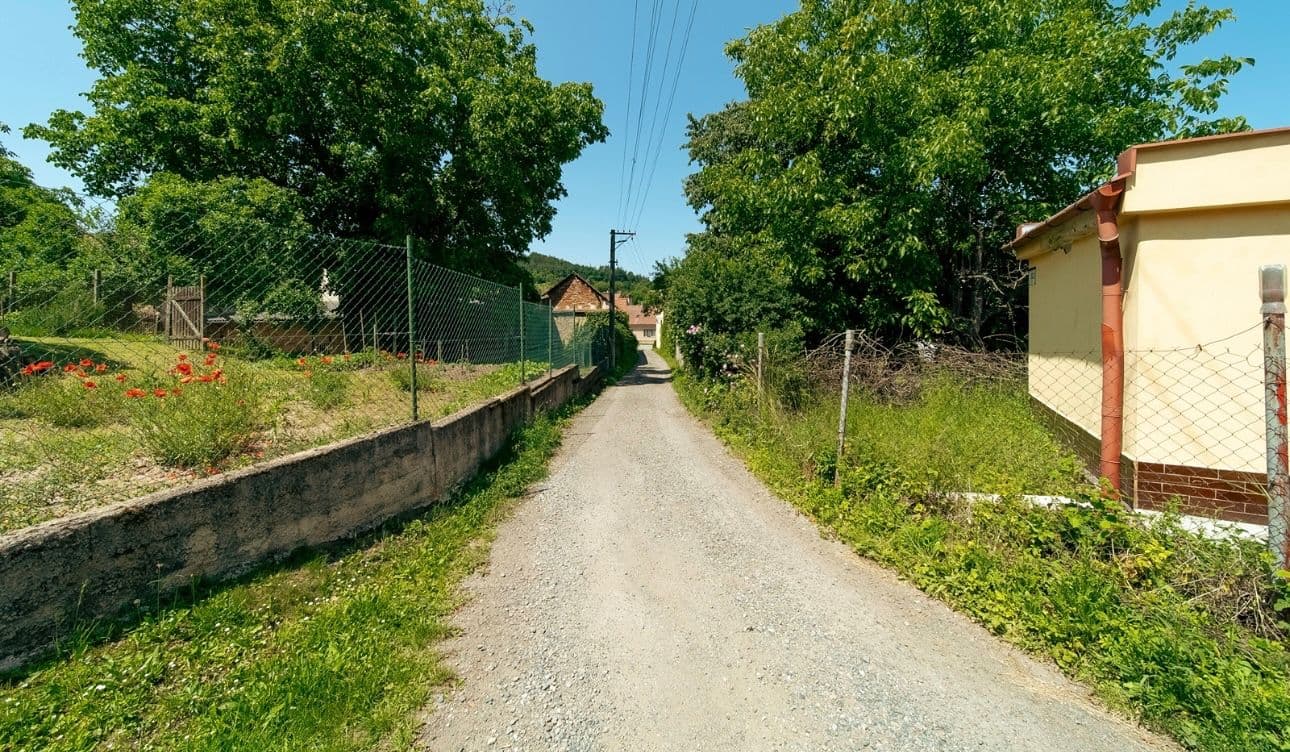 Prodej pozemku 1.083 m², Sentice, Jihomoravský kraj Prodej pozemku 1.083 m², Sentice, Jihomoravský kraj