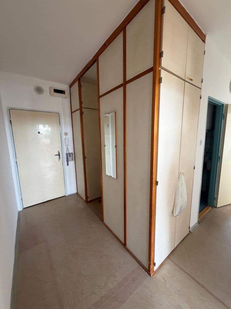 Pronájem bytu 2+1 65 m², Jižní, Česká Lípa, Liberecký kraj Pronájem bytu 2+1 65 m², Jižní, Česká Lípa, Liberecký kraj