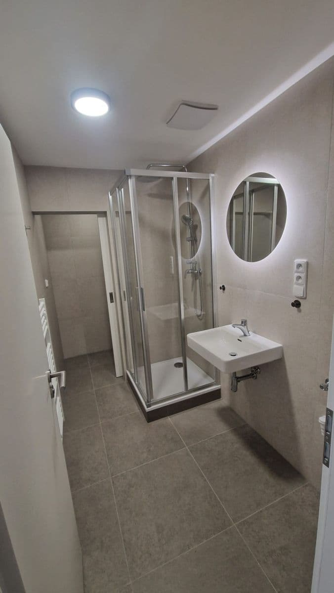 Pronájem bytu 2+kk 38 m², Bratislavská, Brno, Jihomoravský kraj Pronájem bytu 2+kk 38 m², Bratislavská, Brno, Jihomoravský kraj