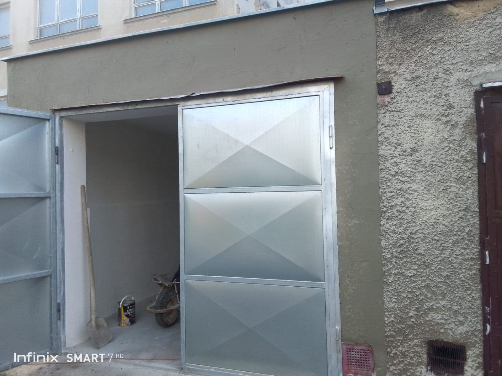 Pronájem garáže 25 m², Na Urbance, Roudnice nad Labem, Ústecký kraj Pronájem garáže 25 m², Na Urbance, Roudnice nad Labem, Ústecký kraj
