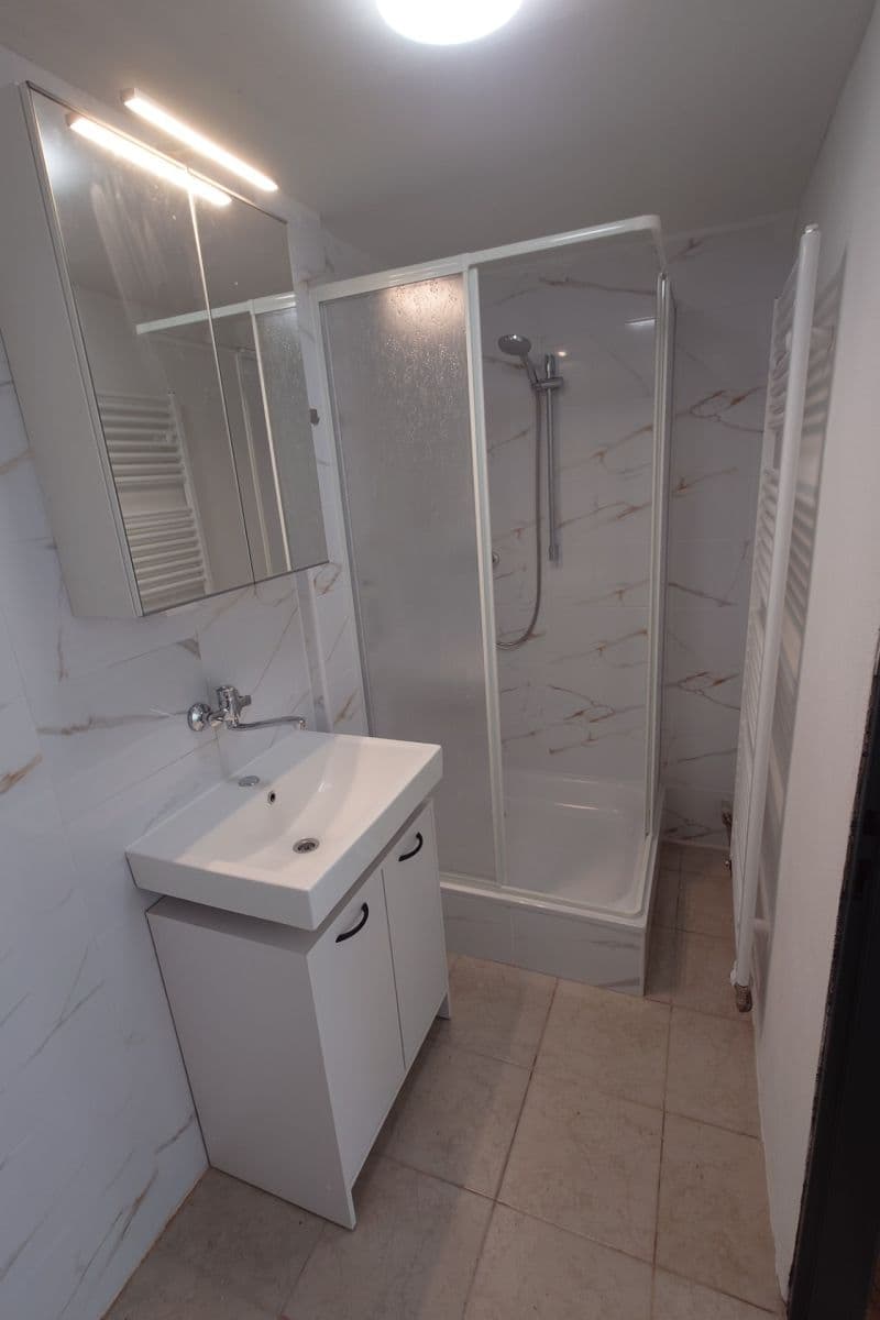 Pronájem domu 120 m², pozemek 250 m², Veverské Knínice, Jihomoravský kraj Pronájem domu 120 m², pozemek 250 m², Veverské Knínice, Jihomoravský kraj