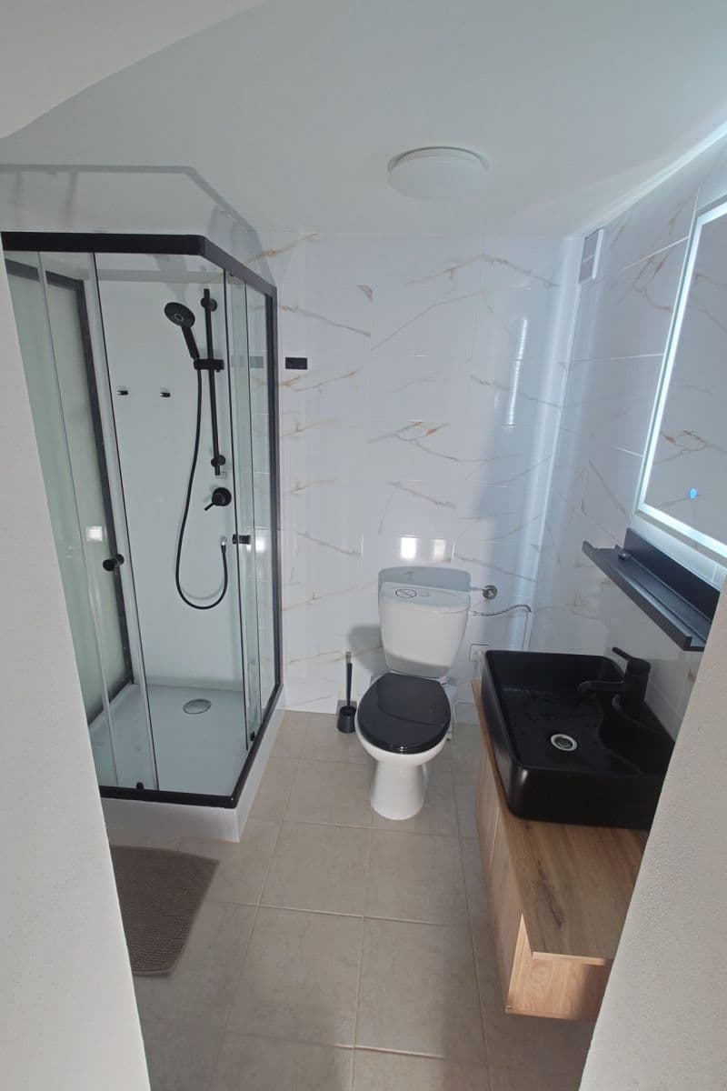 Pronájem domu 120 m², pozemek 250 m², Veverské Knínice, Jihomoravský kraj Pronájem domu 120 m², pozemek 250 m², Veverské Knínice, Jihomoravský kraj