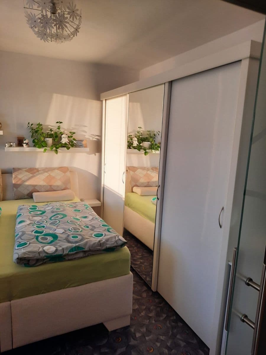 Prodej bytu 3+1 76 m², Jindřicha Plachty, Ústí nad Labem, Ústecký kraj Prodej bytu 3+1 76 m², Jindřicha Plachty, Ústí nad Labem, Ústecký kraj