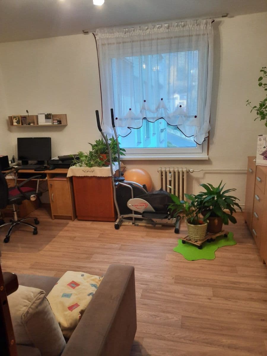 Prodej bytu 3+1 76 m², Jindřicha Plachty, Ústí nad Labem, Ústecký kraj Prodej bytu 3+1 76 m², Jindřicha Plachty, Ústí nad Labem, Ústecký kraj