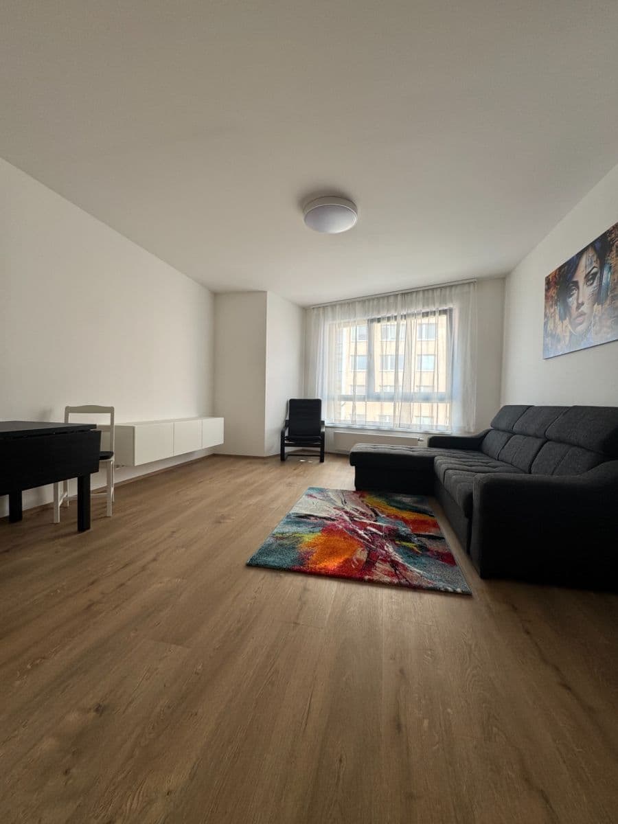 Pronájem bytu 1+kk 36 m², Milánská, Praha, Praha Pronájem bytu 1+kk 36 m², Milánská, Praha, Praha