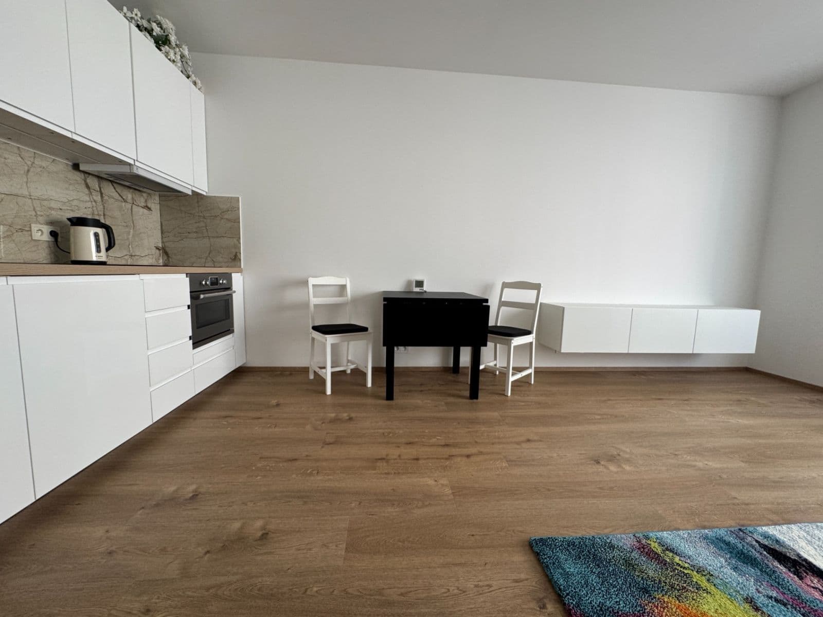 Pronájem bytu 1+kk 36 m², Milánská, Praha, Praha Pronájem bytu 1+kk 36 m², Milánská, Praha, Praha