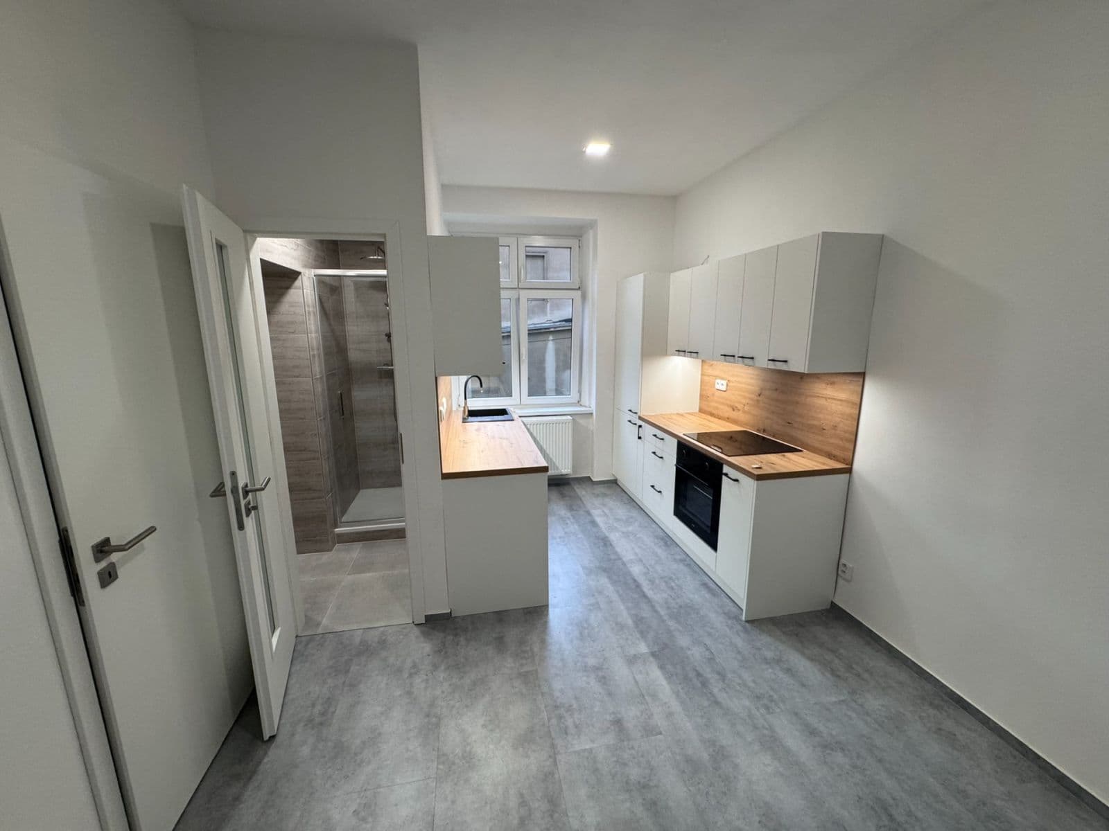 Pronájem bytu 2+kk 54 m², Moskevská, Ústí nad Labem, Ústecký kraj Pronájem bytu 2+kk 54 m², Moskevská, Ústí nad Labem, Ústecký kraj